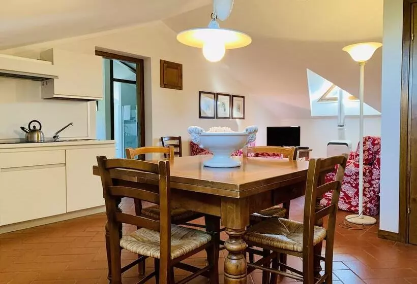 Maaseutuhotelli Tenuta Agricola Fraschiera