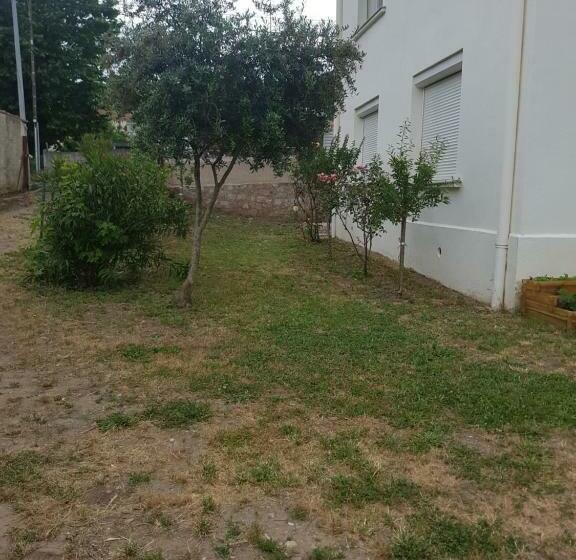 פנסיון Les Belles Nuits