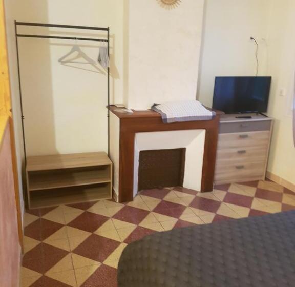 פנסיון Les Belles Nuits