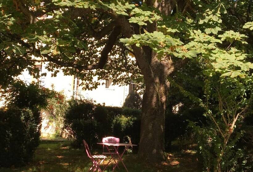 Pensionat Domaine De Menerque