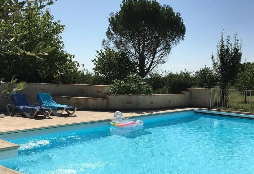 Pensionat Domaine De Menerque