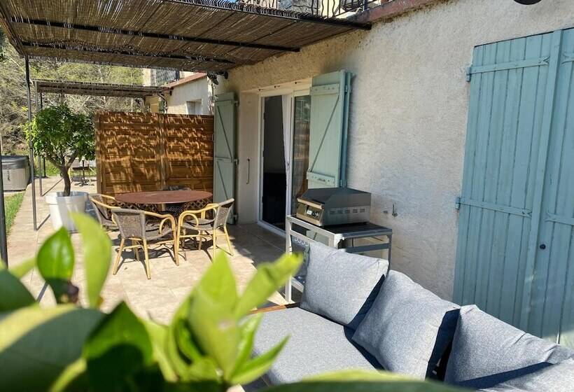 Пансион Mas Lou Felibrige