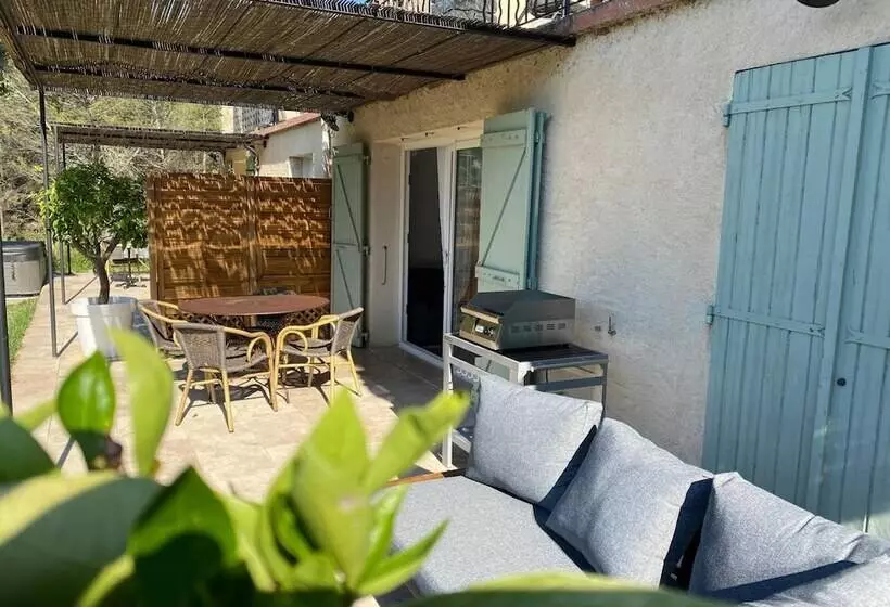 ペンション Mas Lou Felibrige