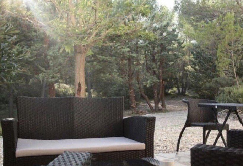 Пансион Mas Lou Felibrige