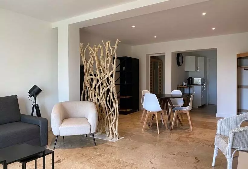 ペンション Mas Lou Felibrige