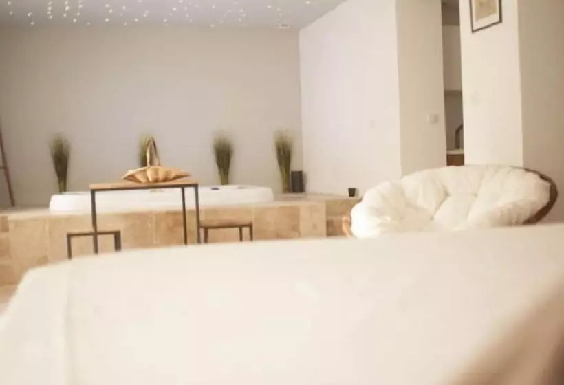 ペンション Mas Lou Felibrige