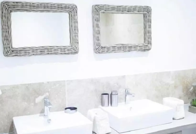 ペンション Mas Lou Felibrige