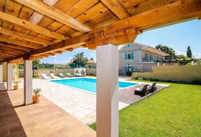 Villa Biograd Nm Bozini Dvori  Pool, Sauna And Jacuzzi