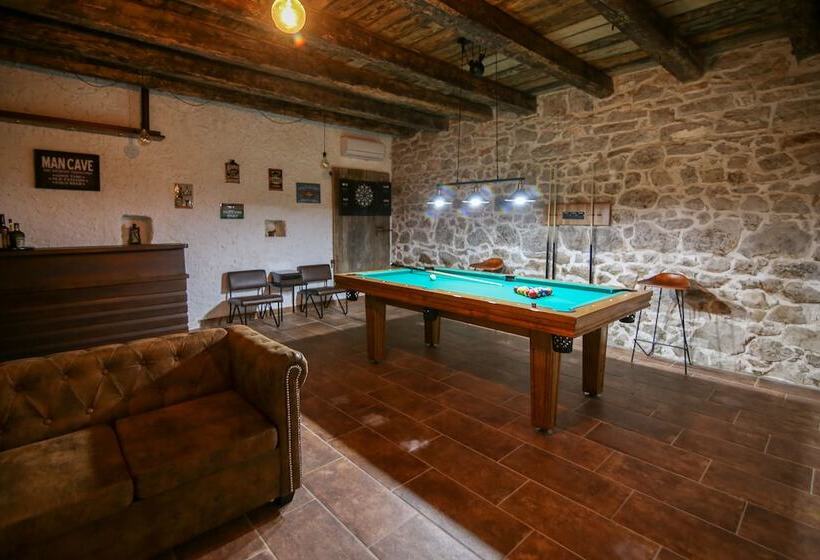 Villa Biograd Nm Bozini Dvori Pool, Sauna And Jacuzzi