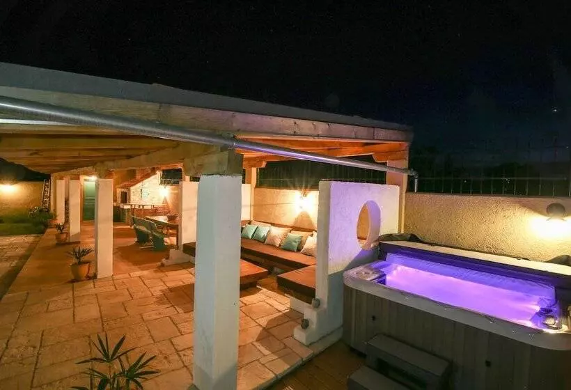 Villa Biograd Nm Bozini Dvori  Pool, Sauna And Jacuzzi