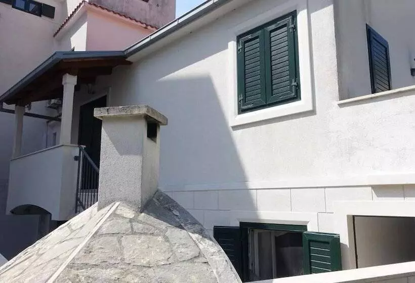 Villa Lena Podgora