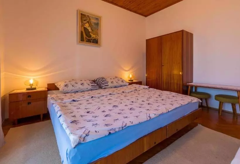 Apartments Hinic