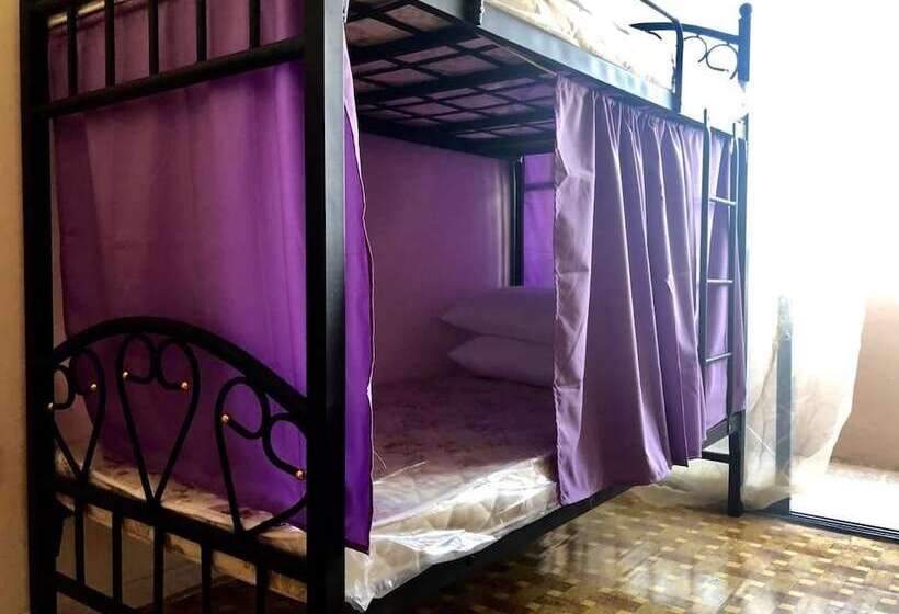 Friends House Hostel