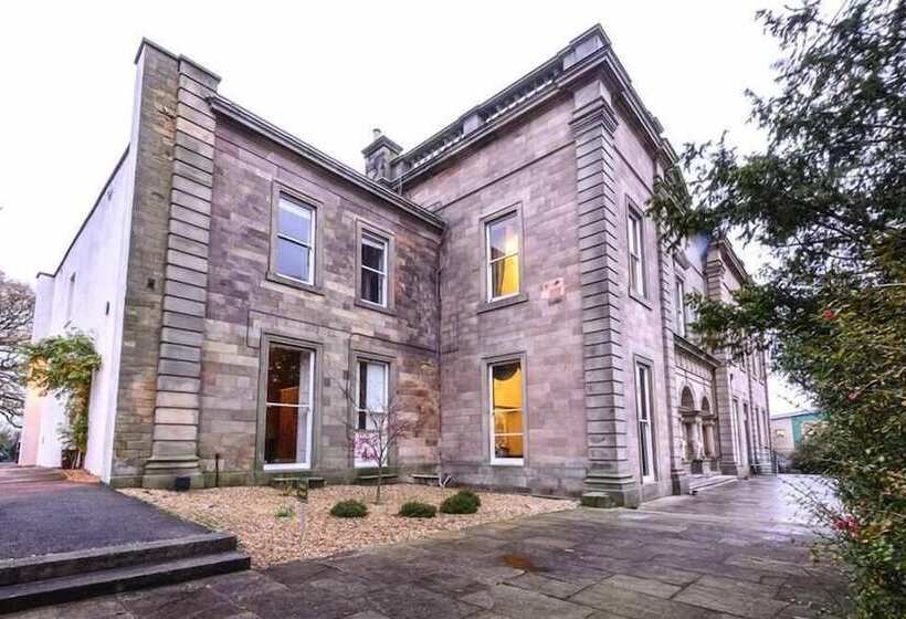 فندق Alfreton Hall