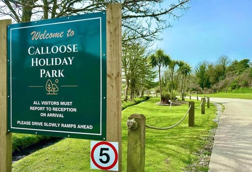 فندق Calloose Holiday Park