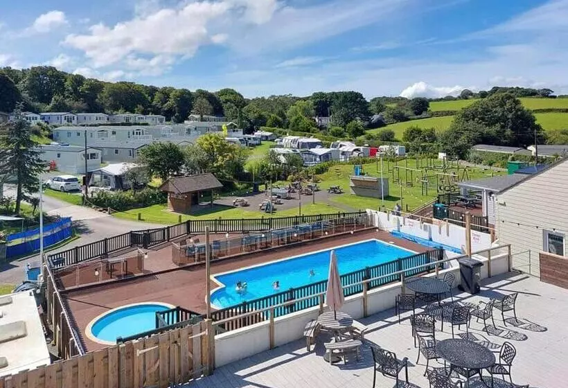 Hotelli Calloose Holiday Park