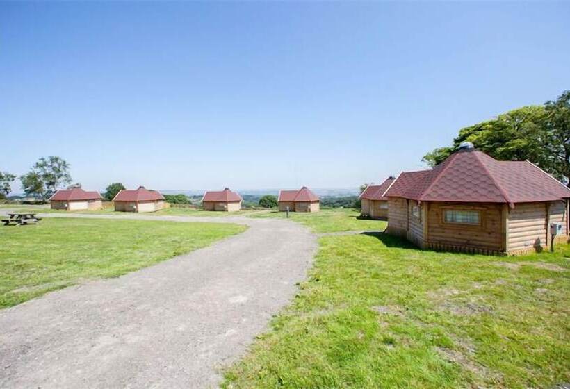 בית מלון כפרי Ernest S Retreat Glamping Site