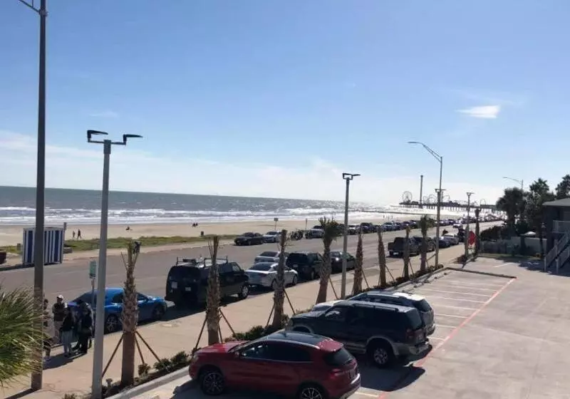 ホテル Mariner Inn