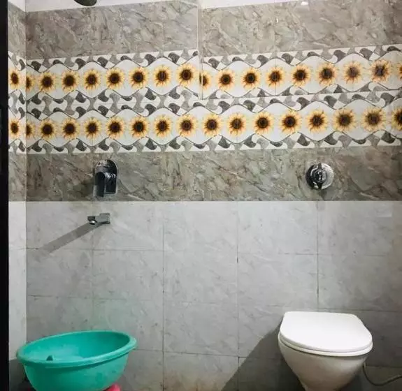 Hotel Shree Hari Castle