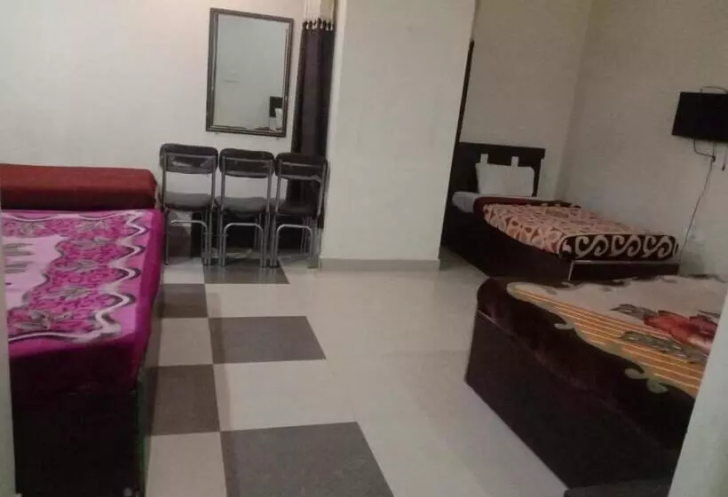 Hotel Shree Hari Castle