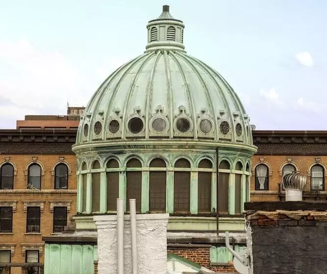 پانسیون Suites In A Manhattan Mansion