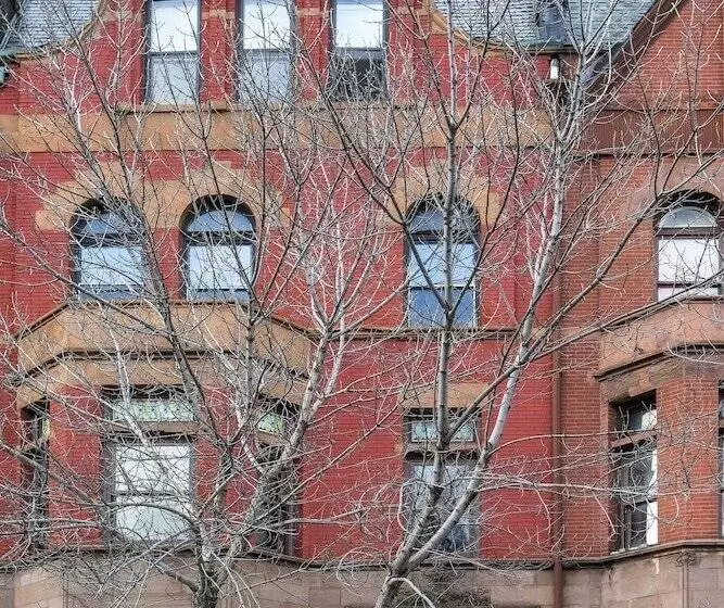 پانسیون Suites In A Manhattan Mansion