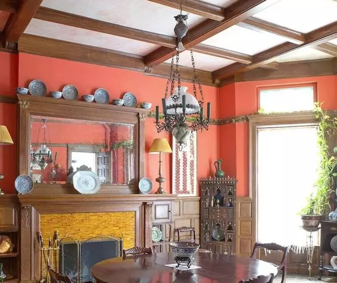 پانسیون Suites In A Manhattan Mansion