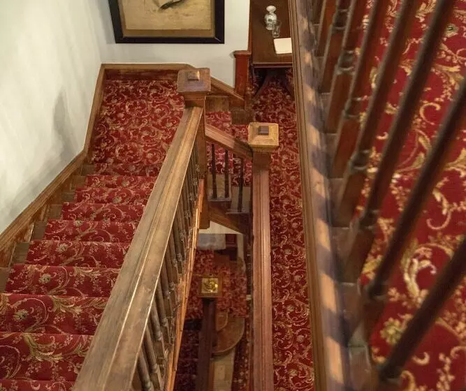 پانسیون Suites In A Manhattan Mansion