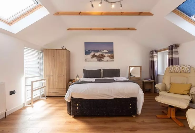 The Old Net Store   Cosy Anstruther Studio Flat