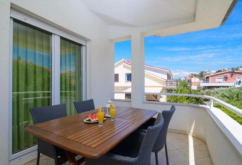 فندق Apartments Kasalo