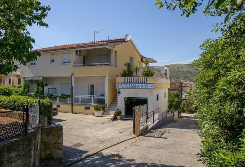 هتل Apartments Kasalo