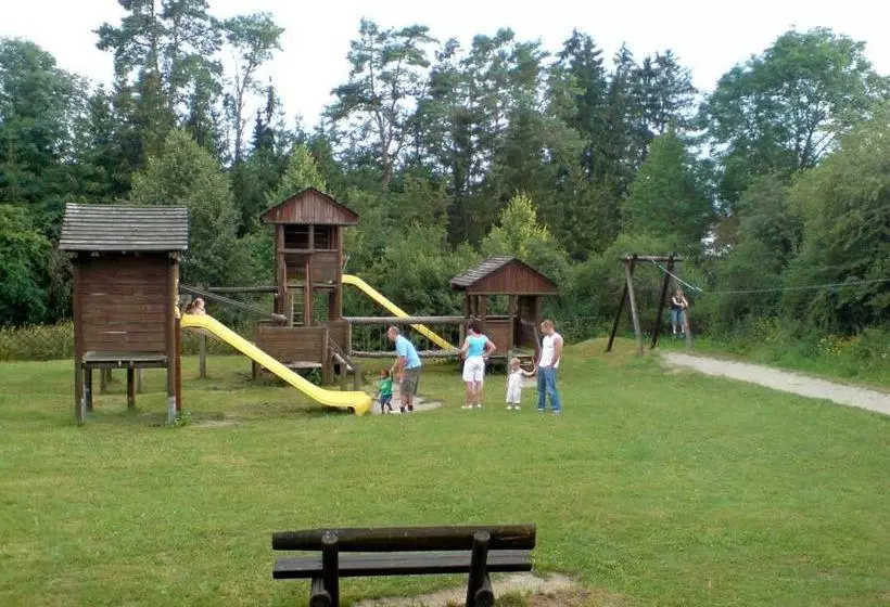 ホテル Ferienpark Lauterdoerfle