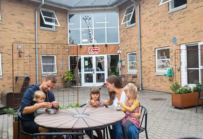 Hotelli Givskud Zoo Hostel