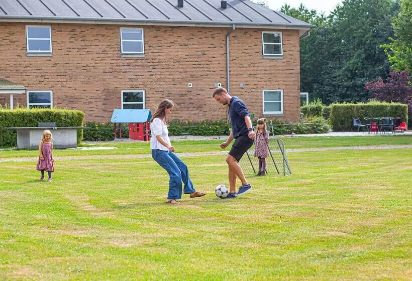 Hotelli Givskud Zoo Hostel