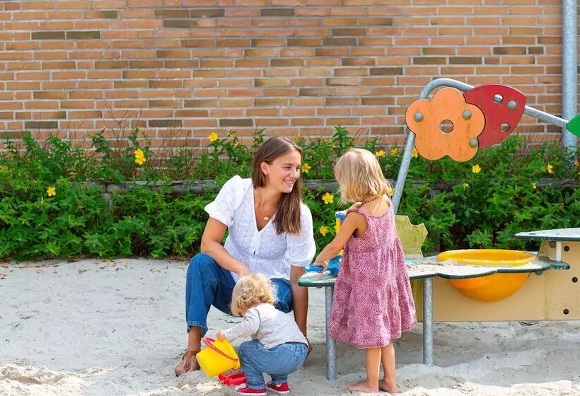 Hotelli Givskud Zoo Hostel