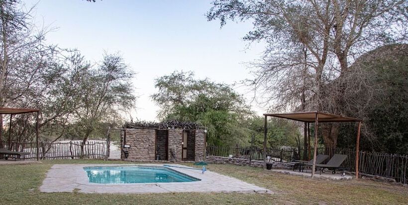 Hotel Khowarib Lodge