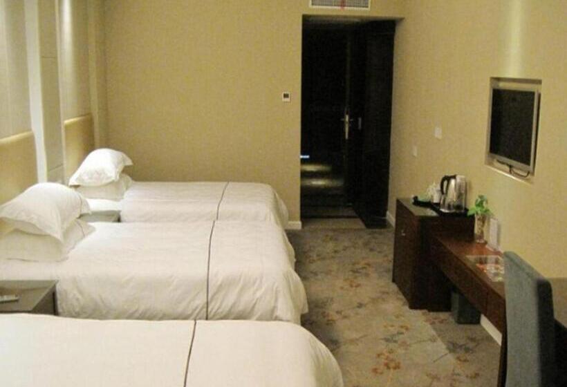 Отель Yiwu Guomao