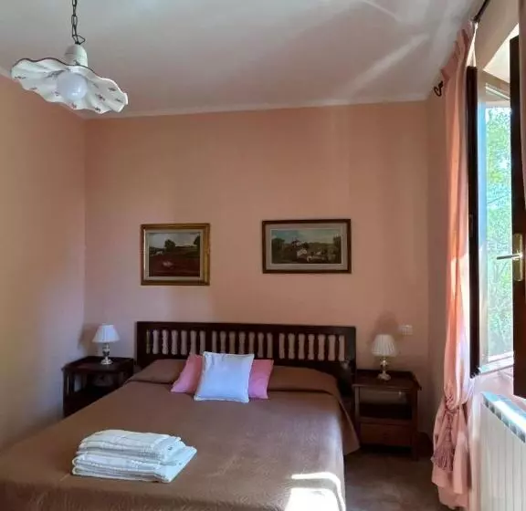 Hotelli Agriturismo Le Pescine