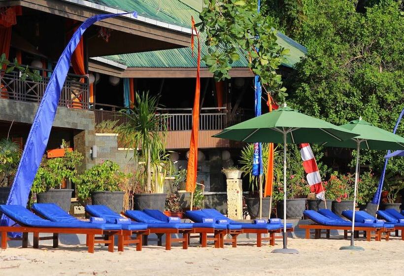 Hotelli Bastianos Bunaken Dive Resort