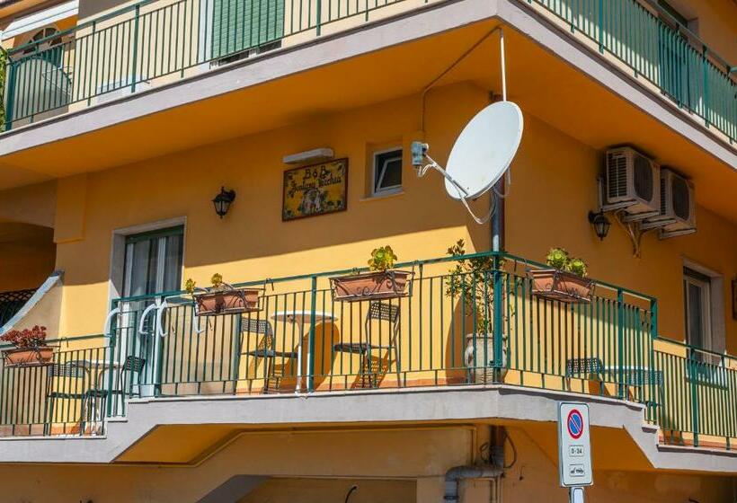 ホテル Fontana Vecchia