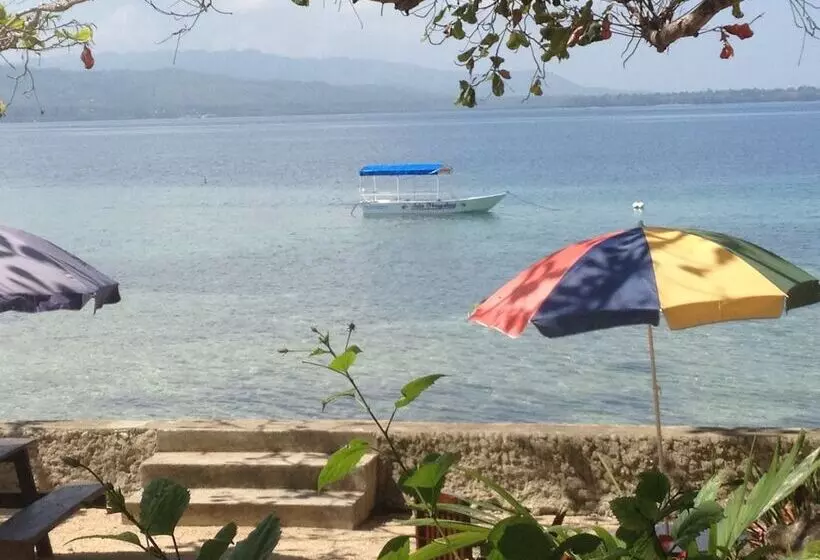 هتل Isla Hayahay Beach Resort And Restaurant