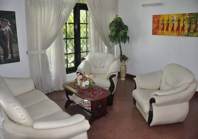 Hotelli Omni Holiday Bungalow