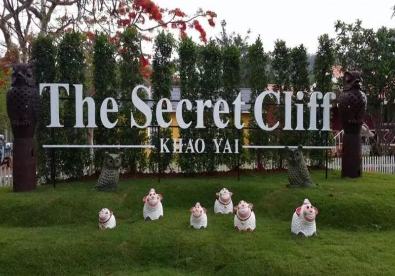 هتل The Secret Cliff Boutique Resort