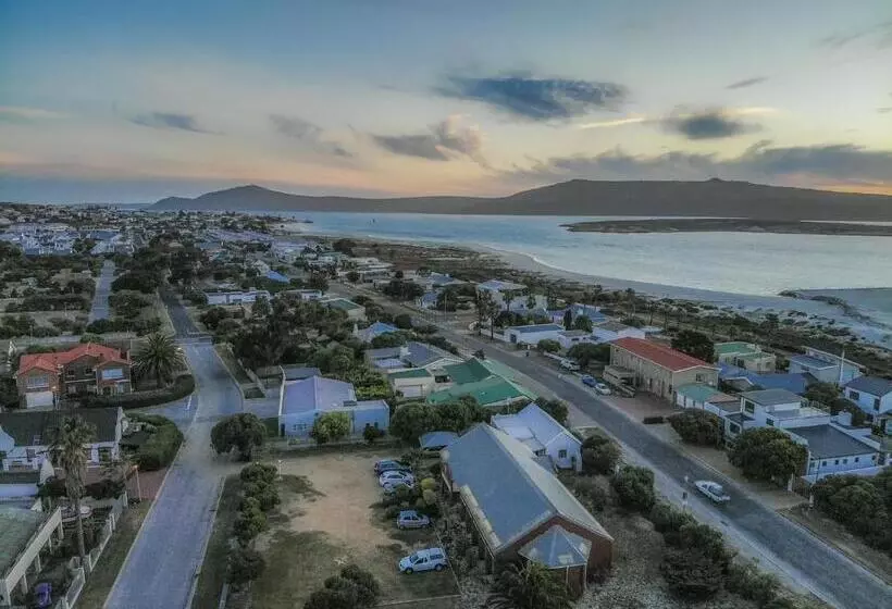 Hotelli Puza Moya Guest House