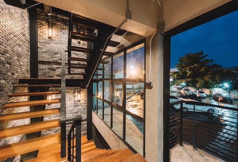 בית מלון כפרי Bed & Bike Hostel