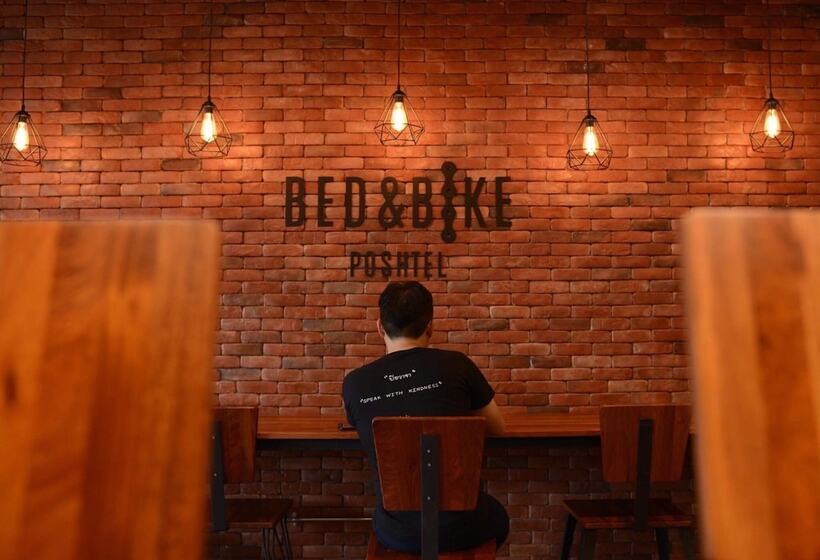 בית מלון כפרי Bed & Bike Hostel