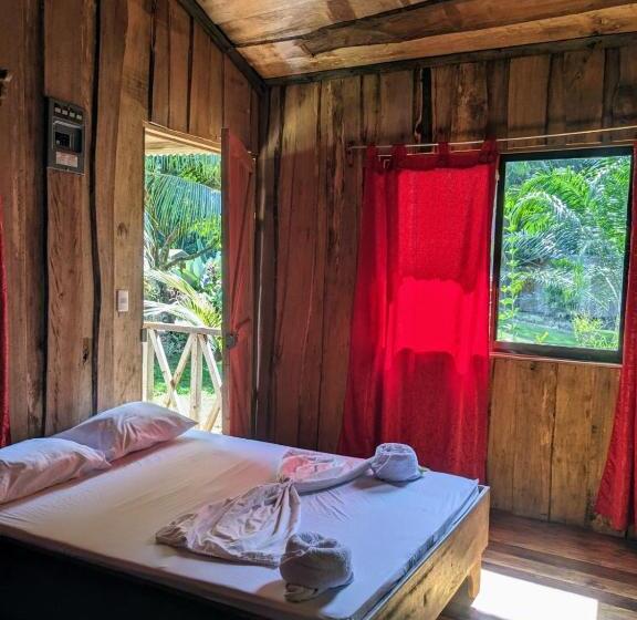 בית מלון כפרי Citronela Lodge Corcovado