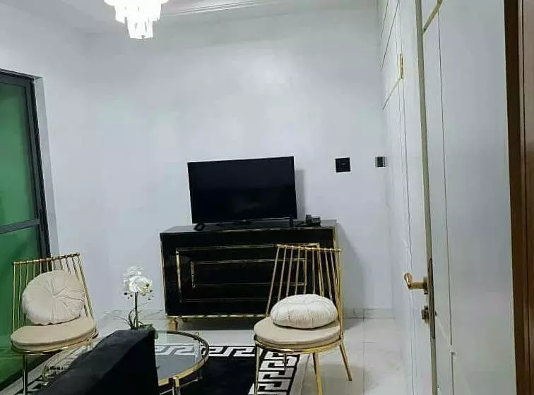 هتل Executive Home