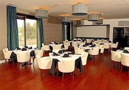 Отель Clarion Inn