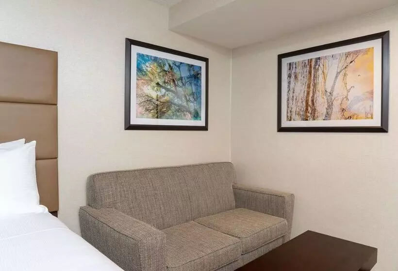 호텔 Doubletree By Hilton Pleasant Prairie Kenosha